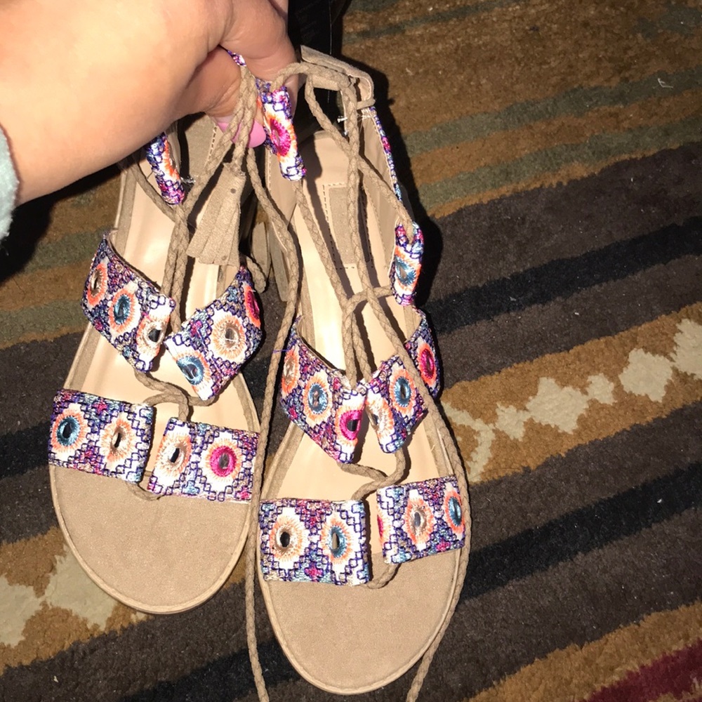 Sandals - Picture 2 of 4